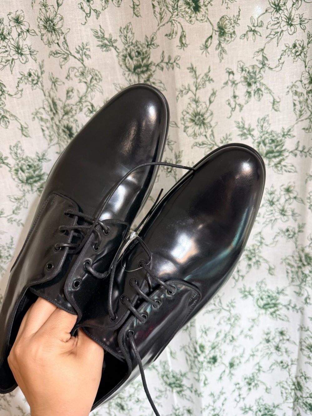 Dolce & Gabbana Black Patent Leather Lace-Up Oxfords - Picture 5 of 12